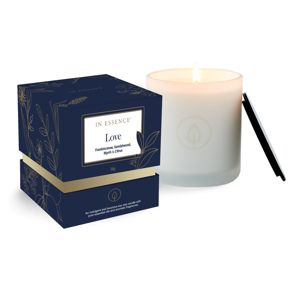 In Essence Candle Green Cedar